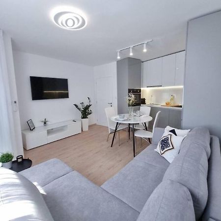 Nova City Apartments Varna Extérieur photo
